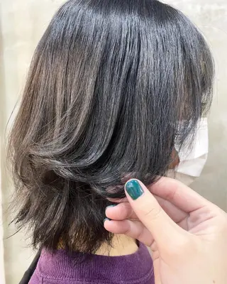 ショート カラー ヘアアレンジ eTONe所属・志賀 あずみのヘアスタイル