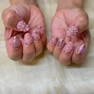 ネイル SATO 🎠🫧 痛ネイル/3Dパーツのネイルデザイン