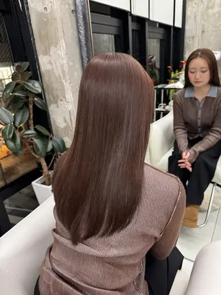 ロング カラー 関川 奈摘のヘアスタイル
