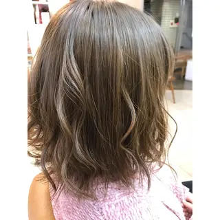 ミディアム カラー 坂西 春果のマツエク・マツパデザイン