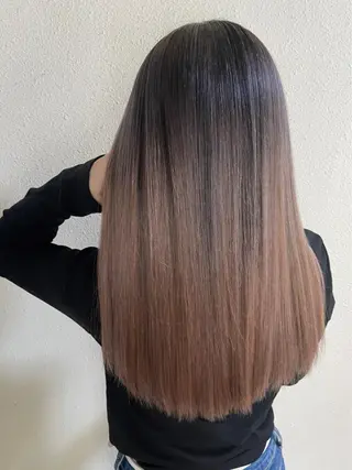 ロング カラー asumi/栄/ハイ トーン/ブリーチ/のヘアスタイル