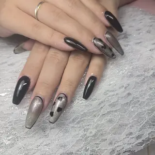 ネイル ネイルサロンベルティ .ひとみのネイルデザイン