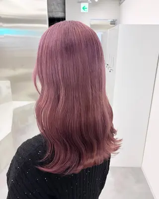 セミロング カラー 🧸🎀ブリーチ 栄🎀🧸かのんのヘアスタイル