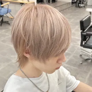 ショート L. OSAKAのヘアスタイル