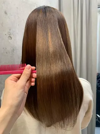 ロング 小澤 ありさのヘアスタイル