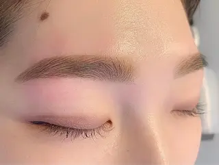 マツエク・マツパ inity　杉本 美羽のヘアスタイル