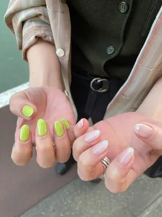 ネイル R'well所属・はばすみれ🎀ﾈｲﾙ 光ﾌｪｲｼｬﾙ ﾍｱのネイルデザイン