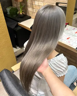 ロング カラー 透明感カラー、ネイル COCORO🎀☘️のヘアスタイル
