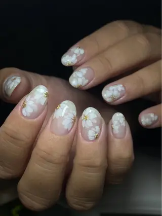 ネイル Isinha Nailsのネイルデザイン