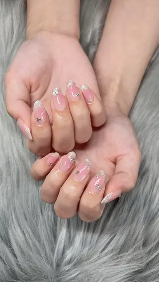 ネイル RÊVIA所属・RÊVIA (レヴィア)のネイルデザイン