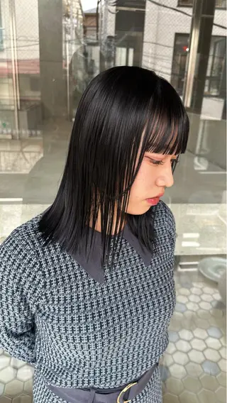 カラー RINA .のヘアスタイル