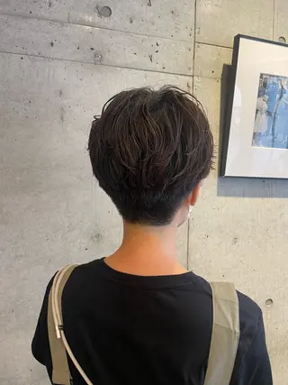 ショート CRESCENDO 山本樹カットカラーのヘアスタイル