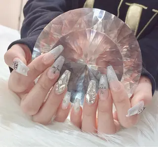 ネイル LoaChaton kaeのネイルデザイン