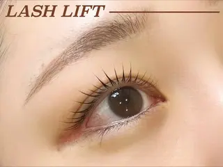 マツエク・マツパ eyelash Fiara by CYAN【フィアラバイシアン】所属・奥本 凜のマツエク・マツパデザイン