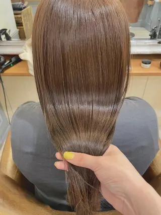 ロング 🦋‪ハイトーンカラ ー🦋‪熊田 史織のヘアスタイル