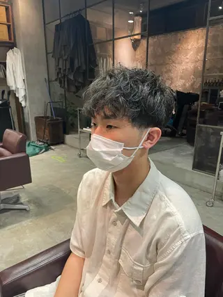 カラー メンズ 高橋 りかのヘアスタイル