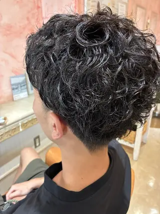 ショート パーマ 大山 拓美のヘアスタイル