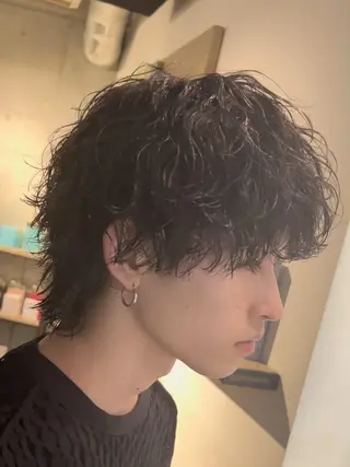 パーマ メンズ fifth原宿 宮部蓮のヘアスタイル