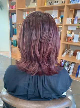 ミディアム Ripps長居所属・メテオ ／ヘアカラー 西川菜実のヘアスタイル