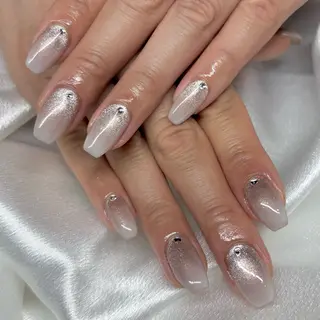 ネイル . 未來のネイルデザイン
