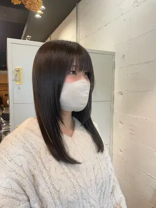 ミディアム 顔まわりレイヤー🎀 くぼやま　みおのヘアスタイル
