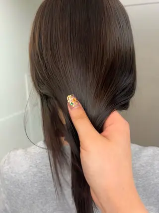 ミディアム 透けるカラー🫧 Memi🎀のヘアスタイル