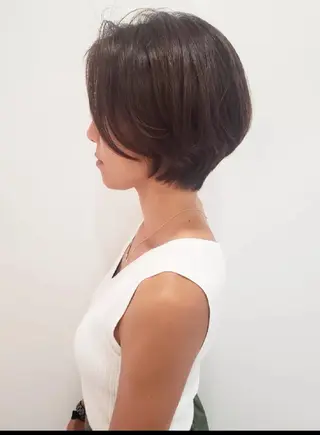 ショート 齋藤 愛美のヘアスタイル