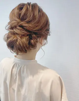 ミディアム ヘアアレンジ GRANLUSSO 〜グランルッソ駅前店所属・木口 嘉美のヘアスタイル