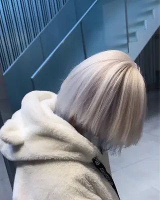 ミディアム カラー salowin iori原宿B1店所属・ハイトーン/髪質改善 原宿𝑺𝑬𝑵𝑨のヘアスタイル