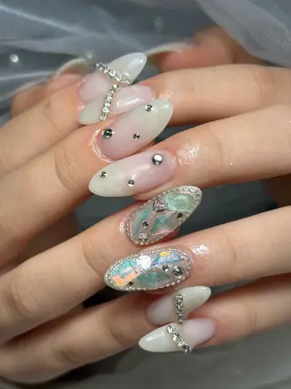 ネイル ✴︎ Delightのネイルデザイン