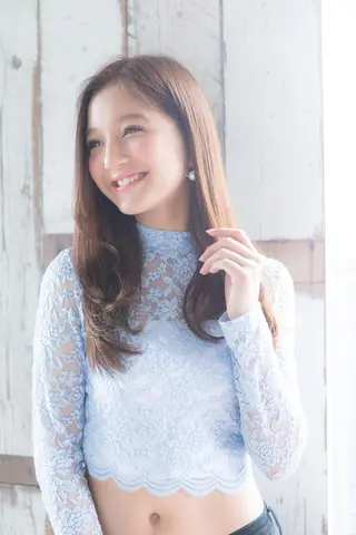ロング 速水 幾実のヘアスタイル