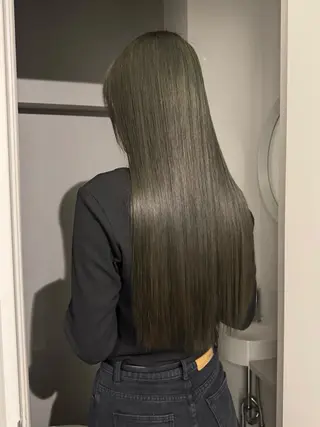 ミディアム カラー ヘアアレンジ mina 🌷のヘアスタイル