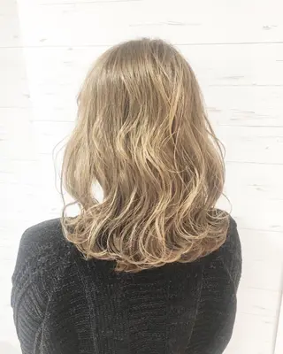 ミディアム カラー ヘアアレンジ ✨艶髪✨透明感✨ 山内大樹のヘアスタイル
