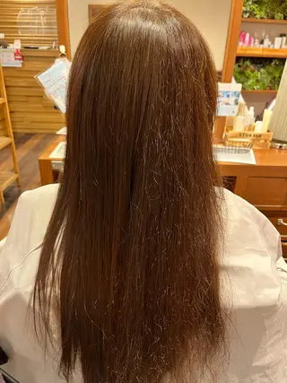 セミロング サイトウ ナツキのヘアスタイル