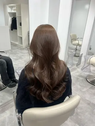 ロング 𝑴𝑰𝑯𝑶 ／ワンホンヘアのヘアスタイル