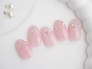 ネイル WHITE NAIL 宝塚所属・中田 未優のネイルデザイン