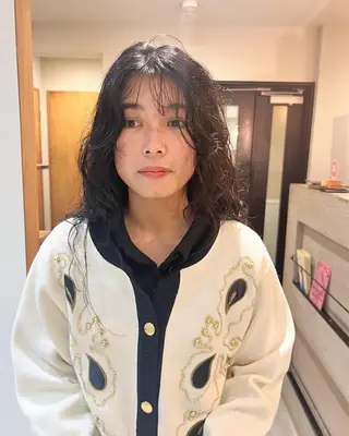 ロング パーマ ミディアムパーマ /癖毛パーマのヘアスタイル