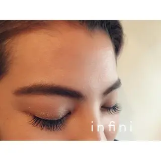 まつエク 🥚sumire🥚 アイデザイナーの眉毛・アイブロウイメージ