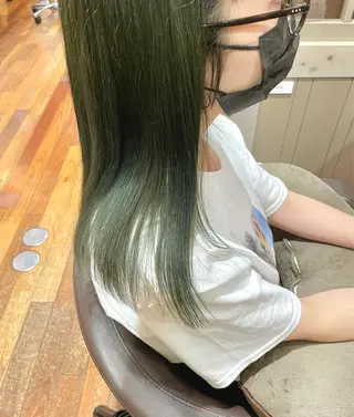 セミロング カラー 吉田 浩太郎のヘアスタイル