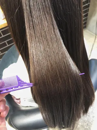 ロング カラー mai🐷髪質改善 🖤透ける暗髪🖤のヘアスタイル