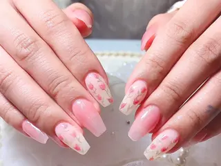 ネイル ネイルサロンAiri 長さ出し·シンプルのネイルデザイン