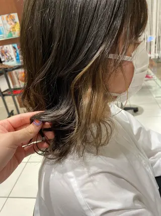 カラー 橋本 茉保のヘアスタイル