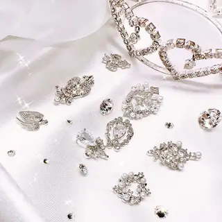 ネイル Yudia🦋 azuのネイルデザイン