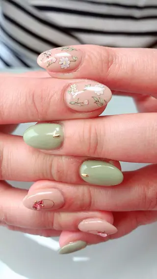 ネイル 大分市都町ネイル NUDGEの眉毛・アイブロウイメージ