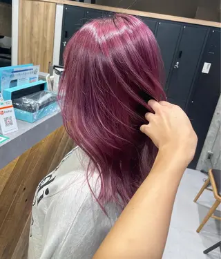 セミロング 🫧ハイライトカラー 🫧 𝓜𝓘𝓤のヘアスタイル