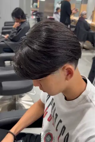 パーマ ヘアアレンジ メンズ フェザー🐺韓国 スタイル🇰🇷友輔のヘアスタイル