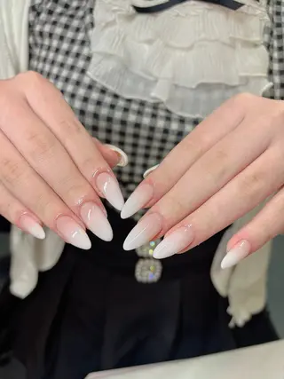 ネイル 宮澤 朱里のネイルデザイン