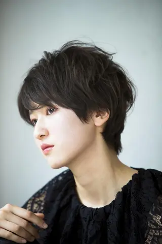 カラー 岩渕 由里香のヘアスタイル