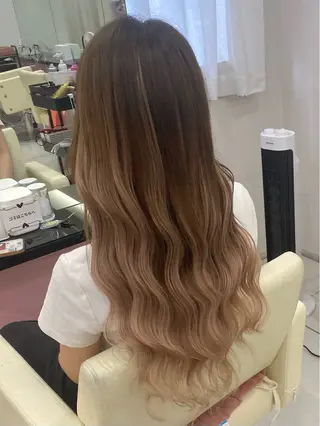 ロング illfrere MOMOKAのヘアスタイル