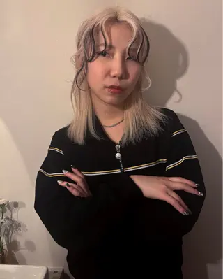 ミディアム カラー ヘアアレンジ 倉田 光希のヘアスタイル